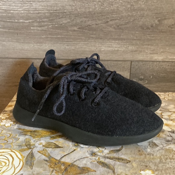 Allbirds Charcoal Wool Runner Sneakers Women’s 9.5 or Men’s 8 - Picture 2 of 9